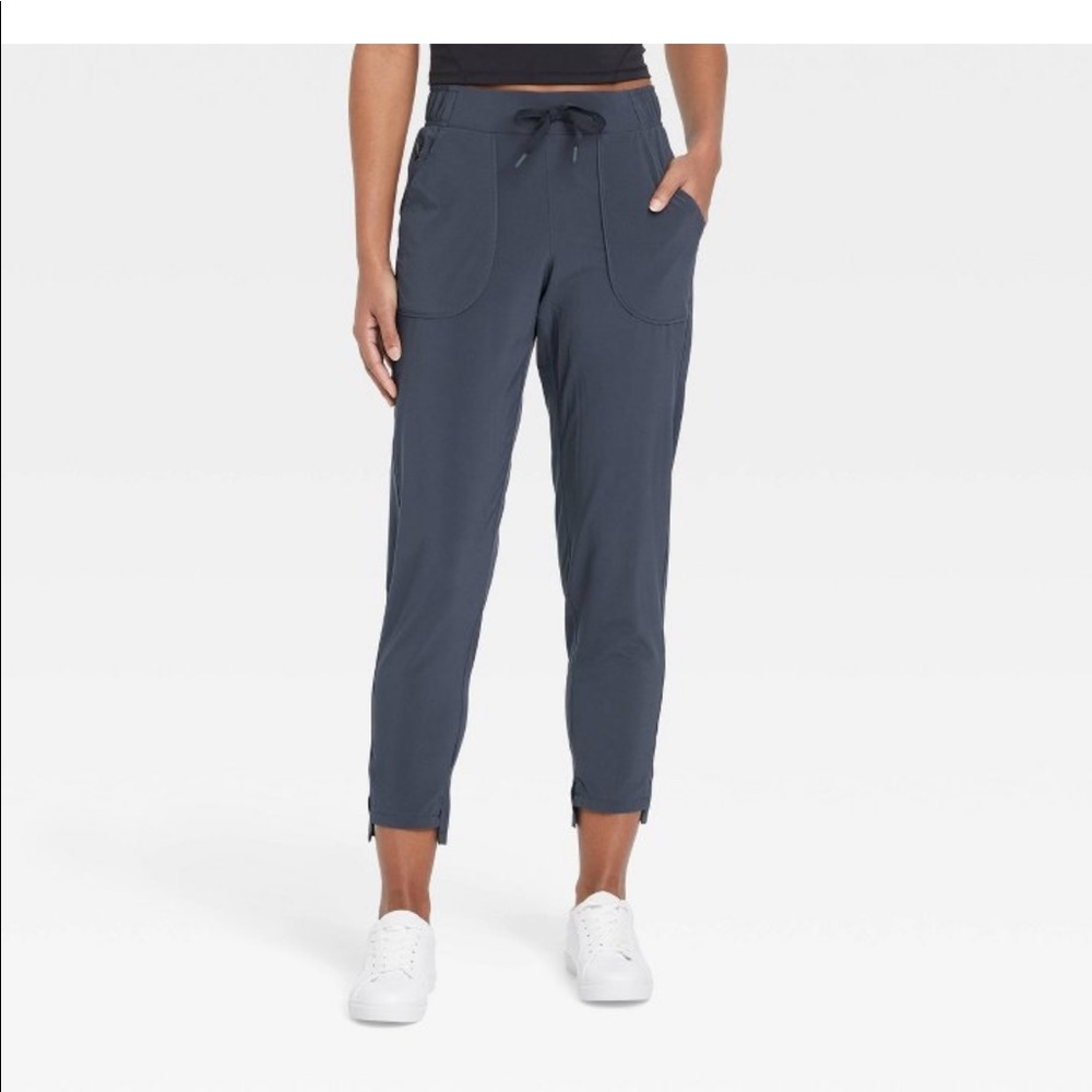 Target All in Motion Tapered Pants M Slate